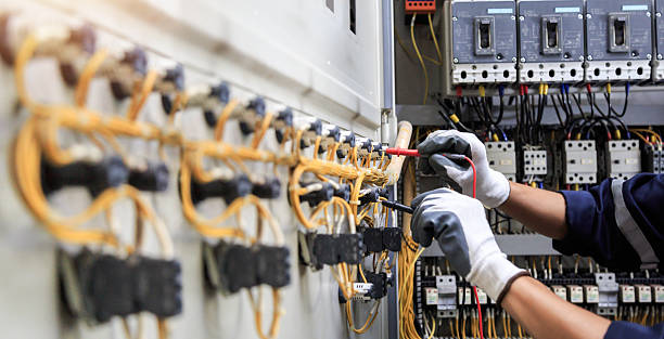 Professional Electrician technician working in Orono, MN